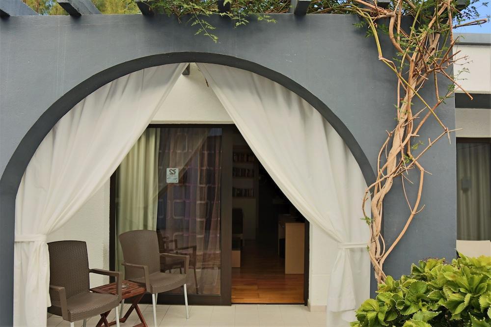 R2 Romantic Fantasia Suites & Dreams - Adults Only Tarajalejo Exterior photo